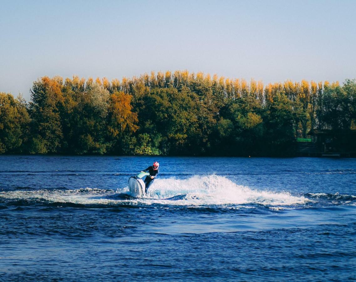 Relaxing Holiday Home With Hot Tub At Tattershall Lakes ภายนอก รูปภาพ